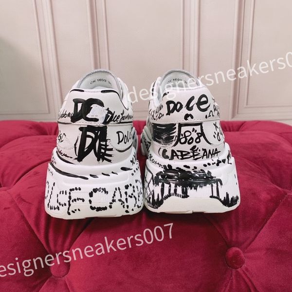 

2023 designer sneakers plate-forme shoes pop color matching running shoes thick sole trend light fashion cool casual lace-up dad shoe hc2108, Black