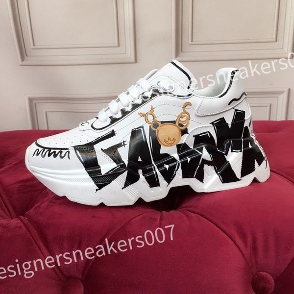 

2023 luxurys designer sneakers plate-forme shoes pop color matching running shoes thick sole trend light fashion cool casual lace-up dad sho, Black