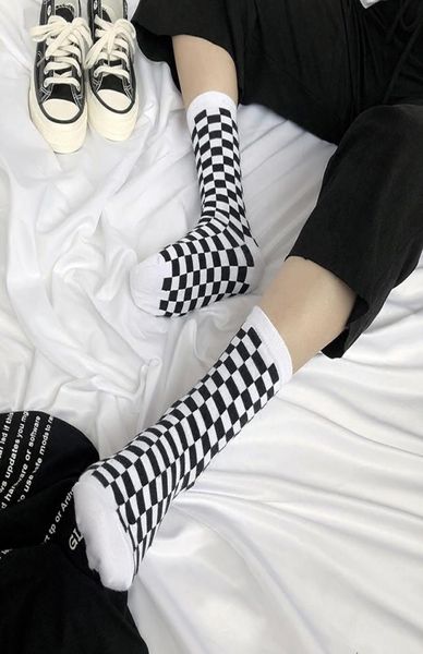 

socks hosiery korea funky harajuku trend women checkerboard geometric checkered men hip hop cotton streetwear novelty9275921, Black;white