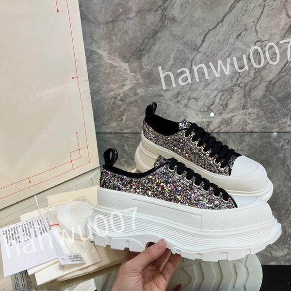 

2023 casual men women designer sneakers vintage shoes fashion designers chaussures ladies reflective trim sneaker xsd230416, Black