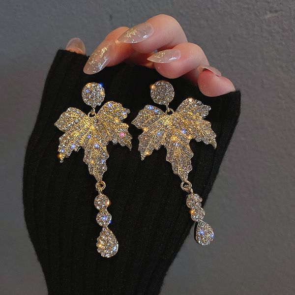 

stud golden leaf crystal dangle earrings for women long tassel geometric weddings jewelry accessories wholesale 230710, Golden;silver
