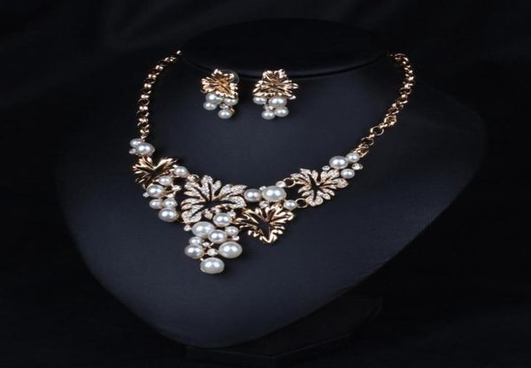 

new goldimitation rhodium plated flower design stud earrings and pendant necklace 2016 pearl jewelry set necklace and earrings n55411296, Black