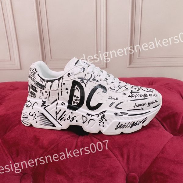 

designer sneakers plate-forme shoes pop color matching running shoes thick sole trend light fashion cool casual lace-up dad shoe hc210807, Black