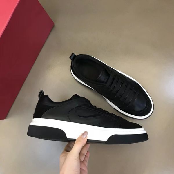 

22s/w perforated gancini sneakers shoes men grained calfskin suede mesh gancio party dress casual elegant skateboard walking eu38-46, Black