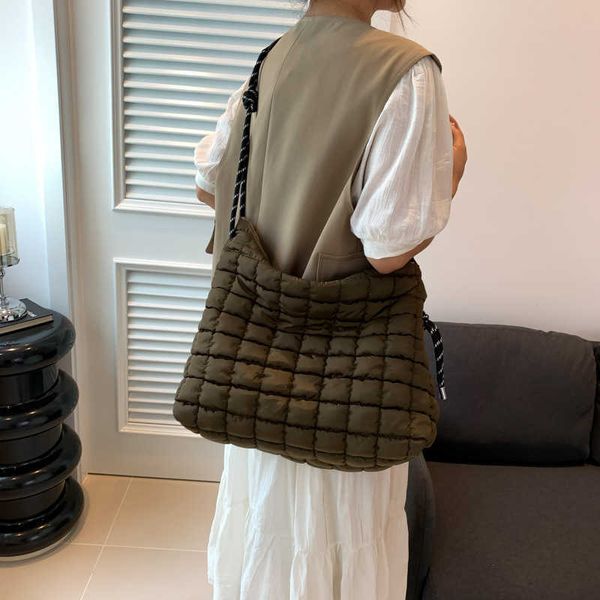 

designer bag lingge embroidery thread cloud bag down cotton coat bag small fold single shoulder bag version slant straddle bag large capacit