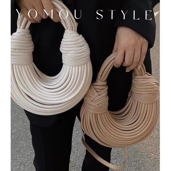 

hand-woven bread pu leather handle satchel noodles underarm bag