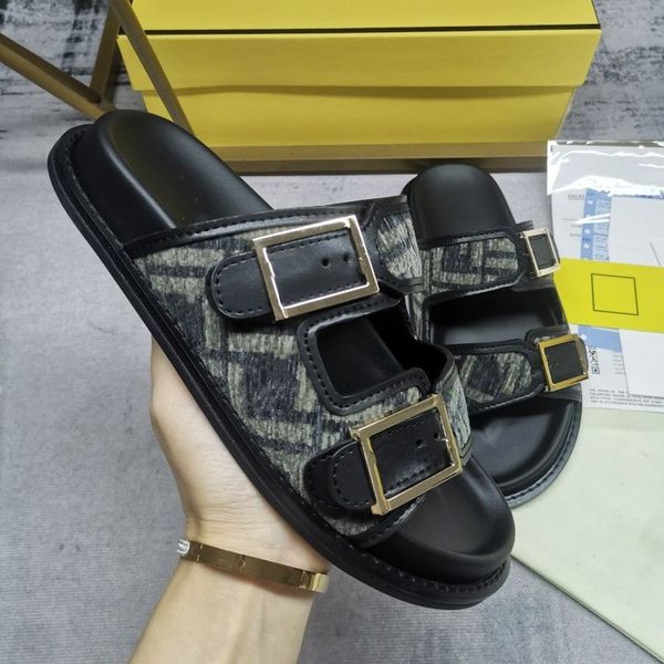 

designer shoe woman sandal mens slide woman slipper edge decorated carvings black cowhide decorative fashion designers sandal men slippers c