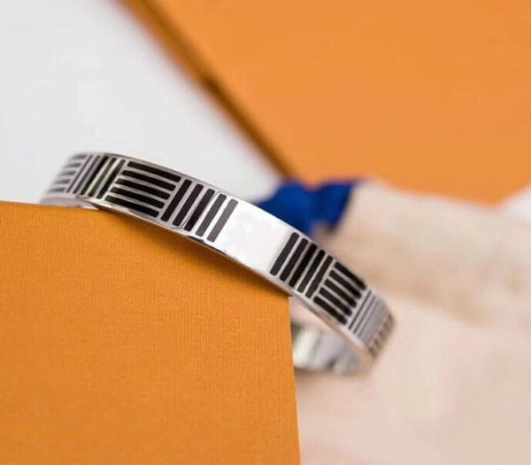 

2020 fashion new 316l stainless steel screw bangle bracelet with screwdriver and original box screws never lose jewelry8336308, Golden;silver