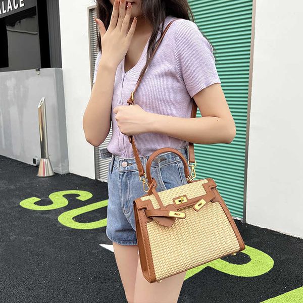 

designer hemrres tote bag 2023 new turnlock handheld straw woven kelys bag fashionable splicing western weaving crossbody handbag holiday