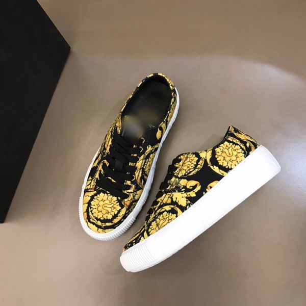 

fashion men shoes gold black pattern printed luxury flat slip on designer mens casual shoe with box