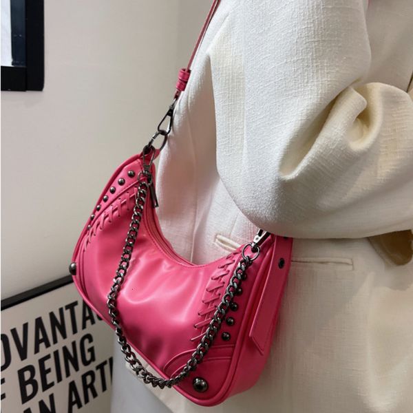 

evening bags rock style metal chain pu leather casual handbags for women punk rivet pu women s bag trend fashion street crossbody 230711