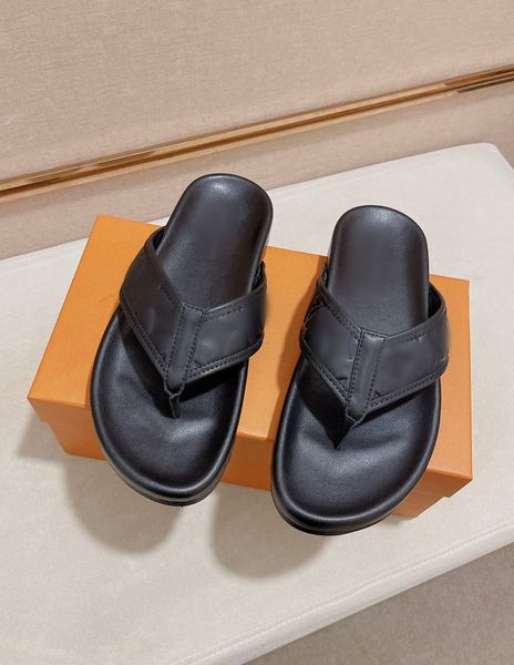 

fashion men slides letter carved black men slippers luxury flat beach designer mens casual flip flops with box