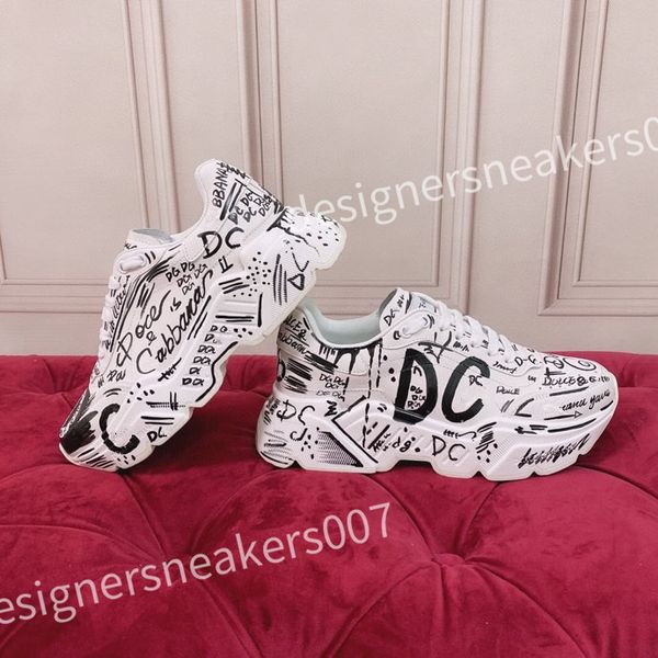 

new designer sneakers plate-forme shoes pop color matching running shoes thick sole trend light fashion cool casual lace-up dad shoe hc21080, Black