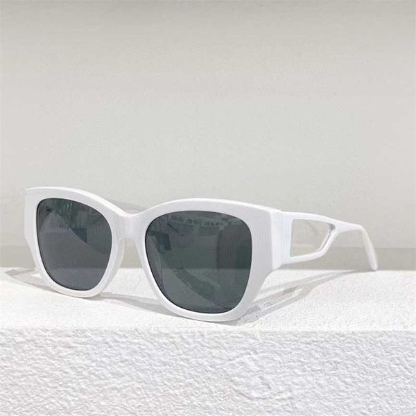 

sunglasses 2023 new xiaoxiangjia's new online celebrity the same type of cat's eye versatile plate large 5429 women's ins fas, White;black