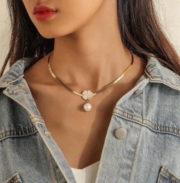

pendant necklaces 316 stainless steel flat bone chain necklace pearl shell four-leaf clover 18k gold choker4499131, Silver