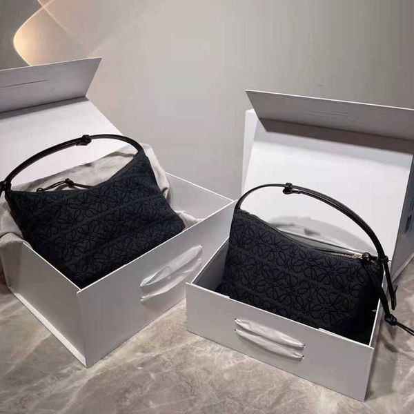

luxury designer loevve bag fashion tote shoulder canvas bags baobao women's underarm lunch box embroidered carrying cubi anagram bento