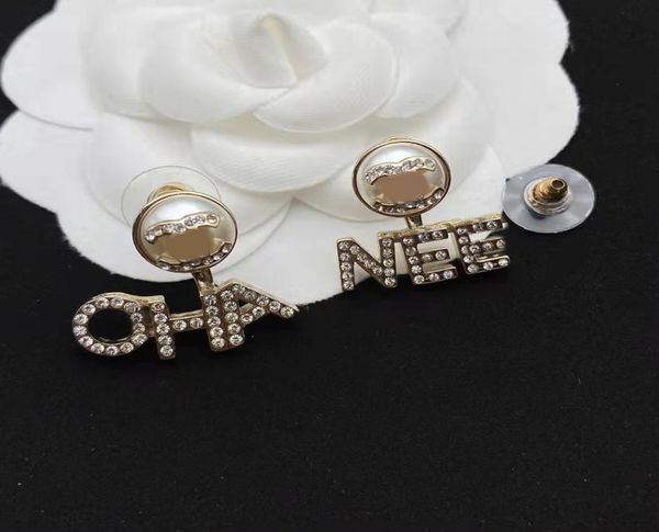 

2021 new fashion full diamond asymmetric design knot earrings ladies party gifts jewelry9973505, Silver