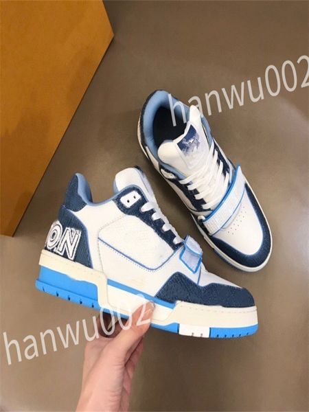 

2023 new luxurys designer sneakers calfskin casual shoes reflective vintage leather trainers all-match stylist sneaker leisure shoe lace-up, Black