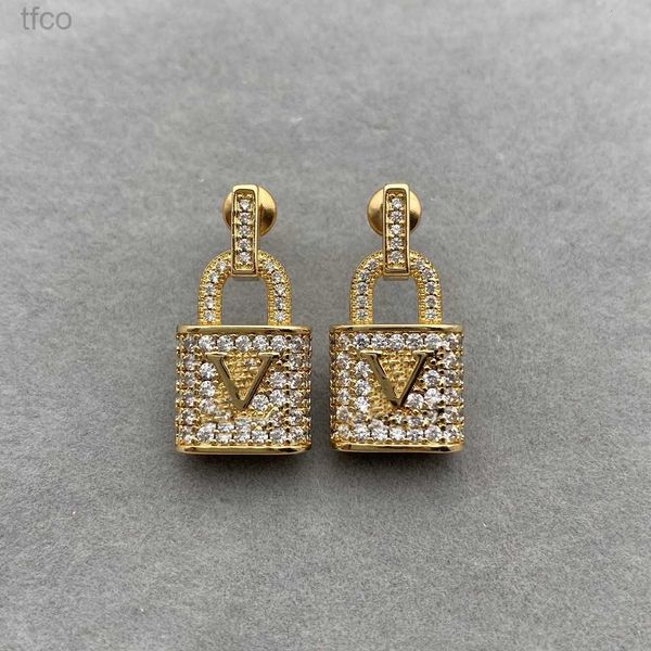 

2023 earrings designer for women stud luxury gold heart shape pearl crystal gold double v letter 925s silver jewelry classic-vv1234, Golden;silver