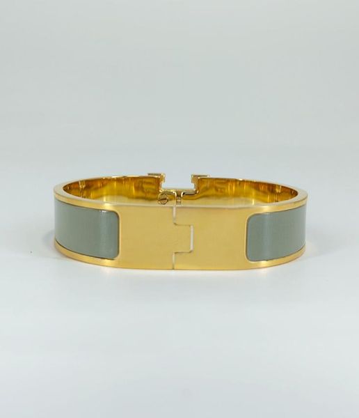 

2022 designer bracelet mens gold bracelets bangles goldsilver version stainless steel women and men designer jewelry 9345719, Black