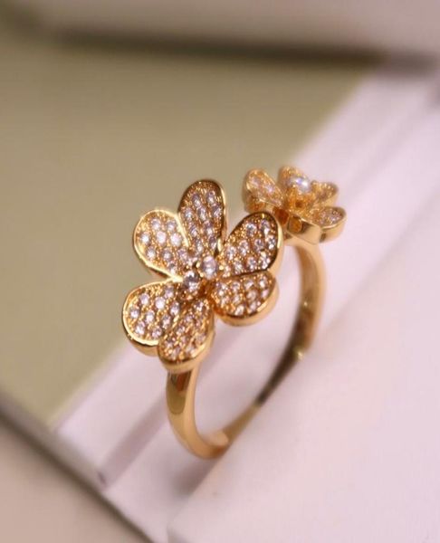 

individual fashion trend nordic style lady lucky grass flower dance accessories freight popular ring celebrities gift9322200, Golden;silver