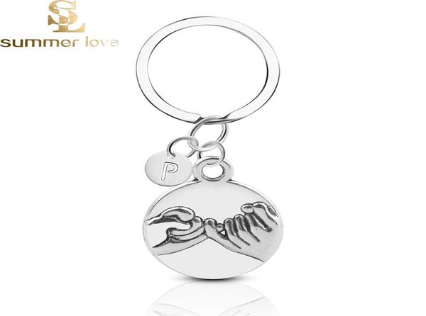 

new fashion 26 letters hand in hand pendant keychain guard family friendship keyring parentchild bff love jewelry gifts6016475, Slivery;golden