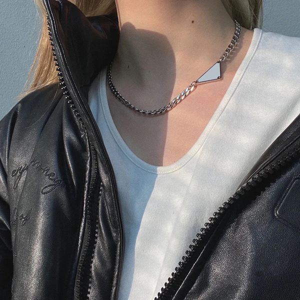 

fashion designer jewelry luxury pendant necklaces for man womens titanium steel bracelet triangular necklace silver bracelets p accessories