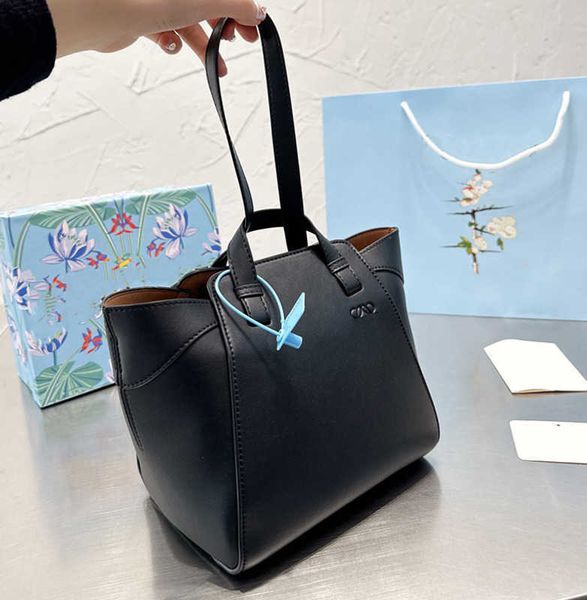 

tote bag handbag designers bags luxurys women crossbody handbags large capacity luxury banquet wallet fashion leisure purse gifts for friend