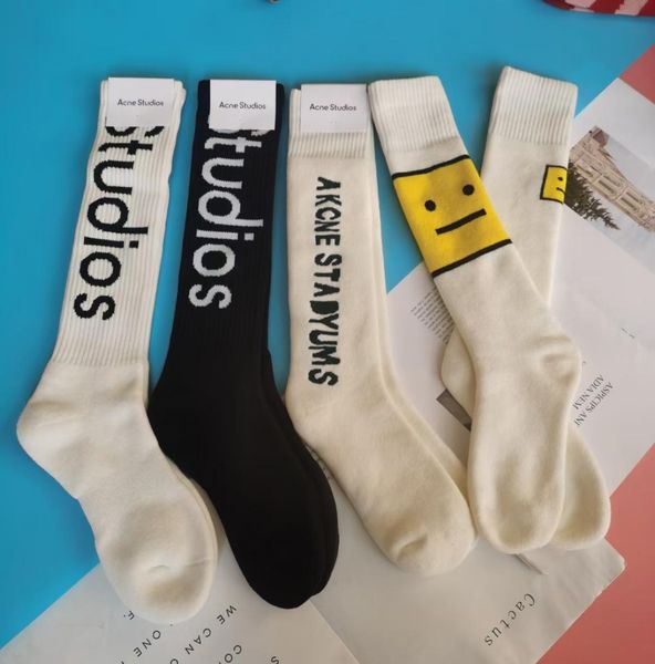 

socks winter letter street cotton bottom sports medium long socks7353610, Black