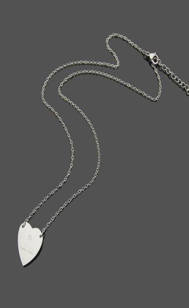 

2021 not fading titanium steel simple heart pendant necklaces 3 colors gold plated classic style logo printed women designer jewel6529217, Silver