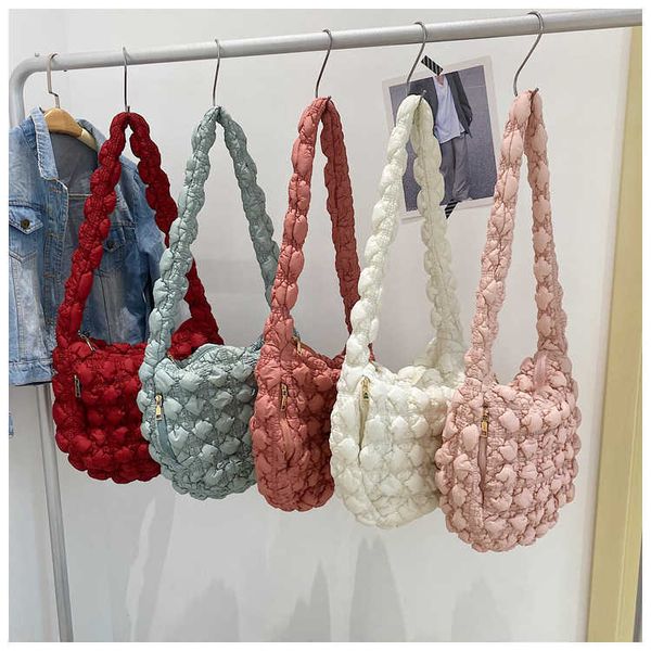

folded cloud bag tote bag large capacity small market version bubble bag women's leisure one shoulder cross shoulder dumpling bun