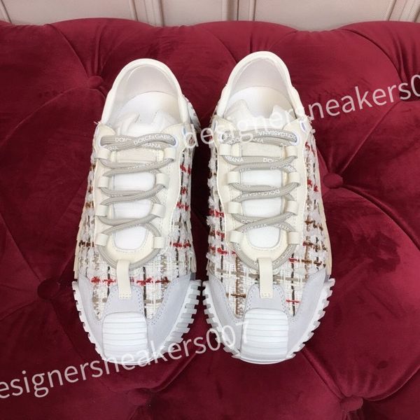 

2023 luxury designer casual shoes genuine leather fashion mens and women low flat shoes skateboard sneakers couple shoes hc210813, Black