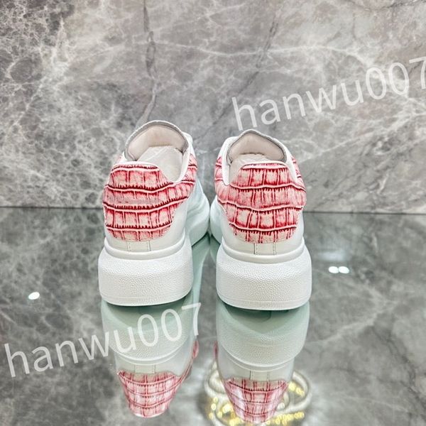 

2023 new mens women classic casual shoes sneakers vintage trainer sneakers designer outdoor sport old dad shoes trainers xsd230420, Black