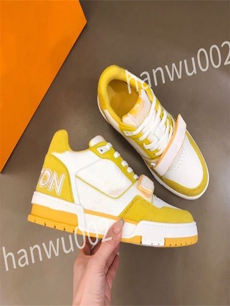 

2023 new designer sneakers calfskin casual shoes reflective vintage leather trainers all-match stylist sneaker leisure shoe platform lace-up, Black