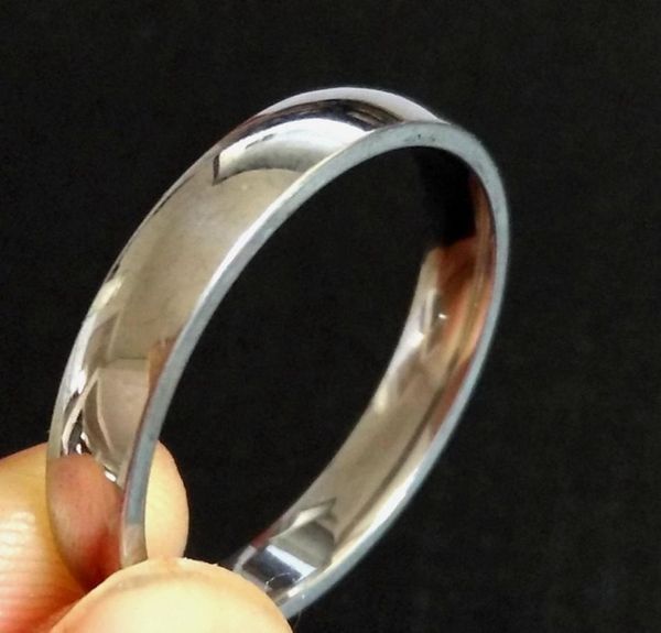 

50pcs silver polish comfortfit 4mm band classic stainless steel wedding rings for men and women whole jewelry lots7735414