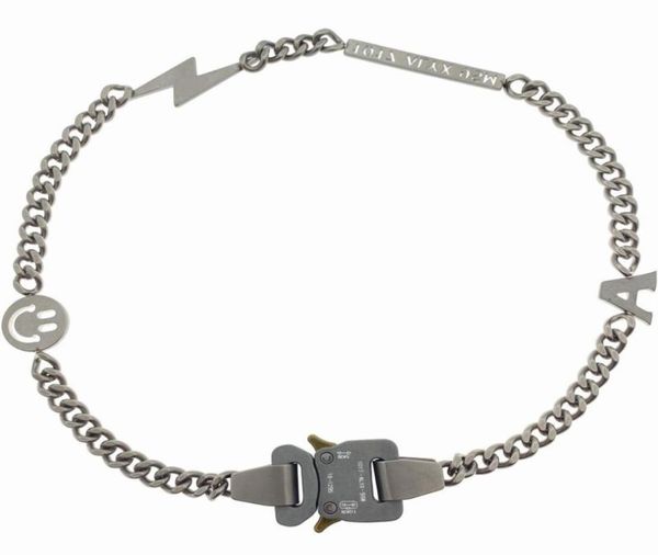 

hiphop thick chain metal lock necklace men039s and women039s titanium steel short locomotive buckle clavicle chokers6228598, Golden;silver