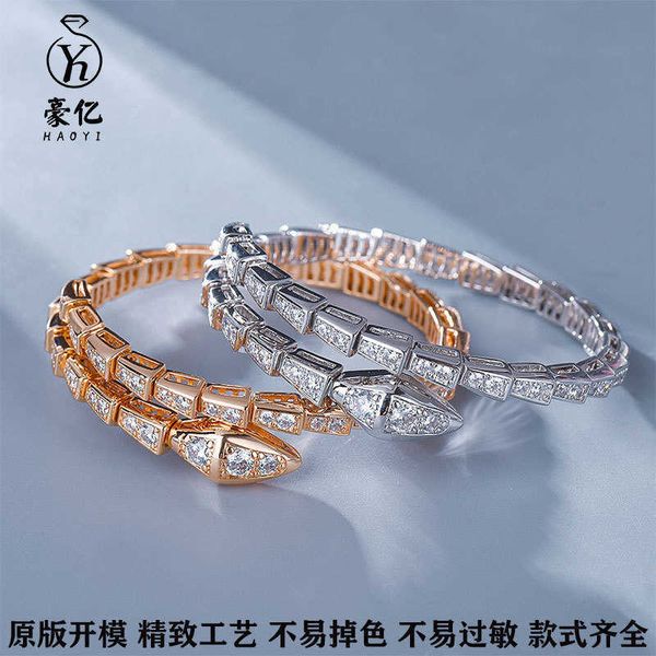 

baojia high edition versatile personalized small crowd opening wrapped white fritillaria snake bone bracelet with full diamond handpiece, Golden;silver