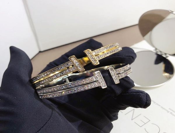 

classic bracelets women bangle luxury designer letter bracelet crystal 18k gold plated 925 silver plated stainless steel wedding l5963097, Black