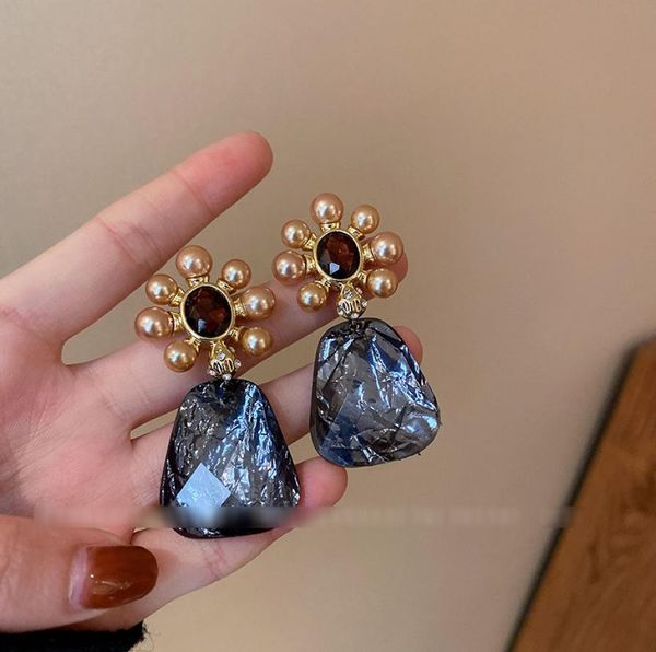 

s3006 fashion jewelry s925 silver post dangle earrings faux pearl flower acrylic vintage stud earrings6117390