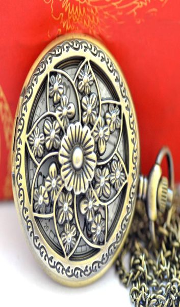 

retro fashion big dial flower leaf hollow design lace nacklace chains pocket watches whole women mens dress gift watch2141405, Slivery;golden