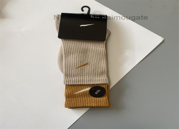 

classic fashion men socks hook brand color stitched men039s women039s long tube sports training sock street couple middle tu1156765, Black