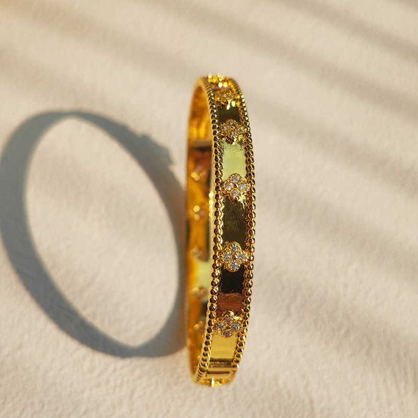

east gate four leaf grass women's gilded full of diamonds narrow high grade and small group design bracelet does not fade diy, Golden;silver