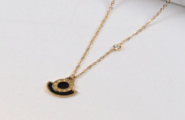 

2019 new fashion brand charm women titanium steel necklace roman numerals gold black color pendant lover necklace jewelry wholesal1044382, Silver