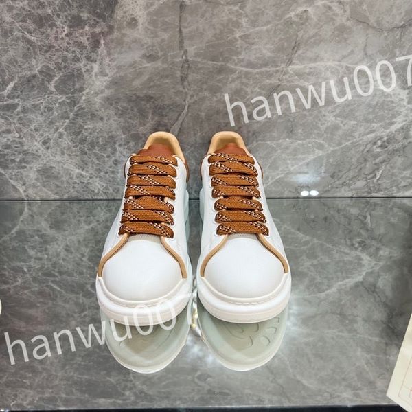 

2023 luxury mens women classic casual shoes sneakers vintage trainer sneakers designer outdoor sport old dad shoe trainers xsd230419, Black