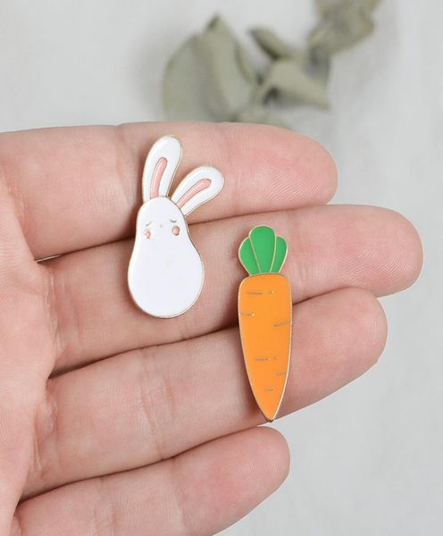 

enamel cute rabbit carrot brooch pins cartoon lapel pin for women men dress cosage fashion jewelry will and sandy9534010, Gray
