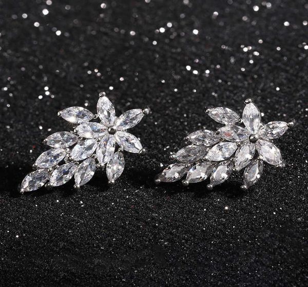 

creative copper inlaid zircon exquisite grape earrings and earrings8304712, Golden