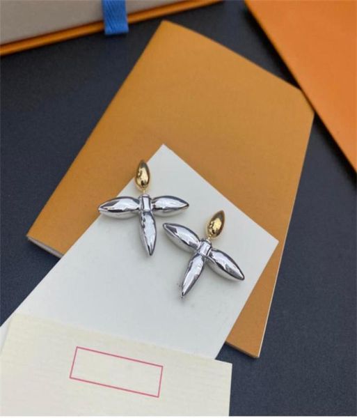 

luxury designer jewelry stud women earring letter earrings copper gold plated elegant wing charm earrings fashion new style1601898, Golden