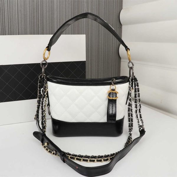 

r vagrant bag luxury diamond hand palm print handbag fashion classic women chain one shoulder crossbody bag evening gown envelope bags