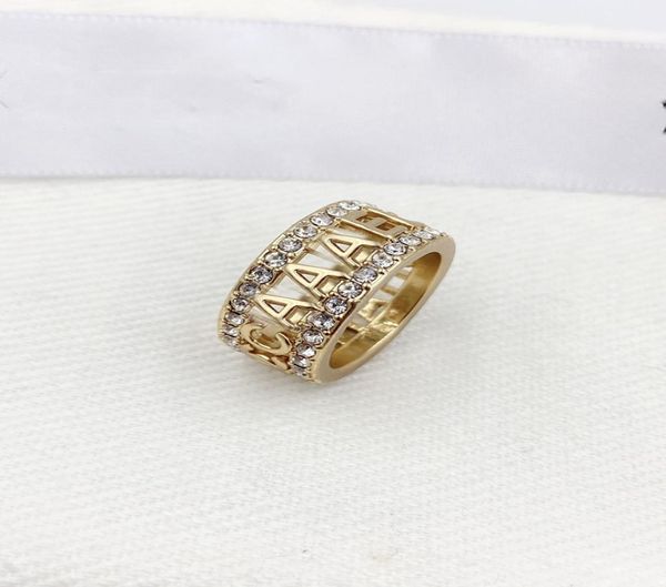 

fashion brand have stamp designer diamonds hollowing out letter ring for women wedding party lovers christmas gift holiday jewelry1316460, White
