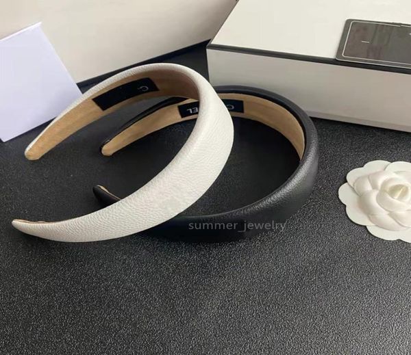

luxury women headbands classic white black europe us girl hair jewelry leather headband accessories c0381258551, Silver